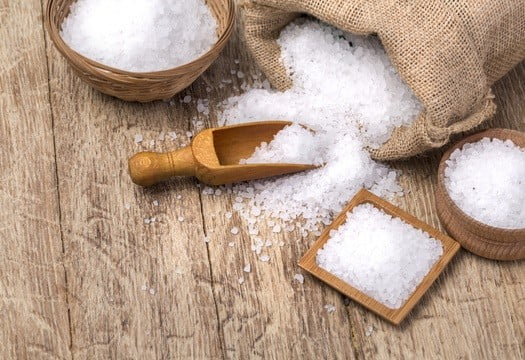 does salt really kill bed bugs?