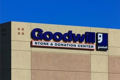 does goodwill treat clothes for bed bugs?